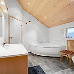 Silke - 600m From The Sea By Interhome *